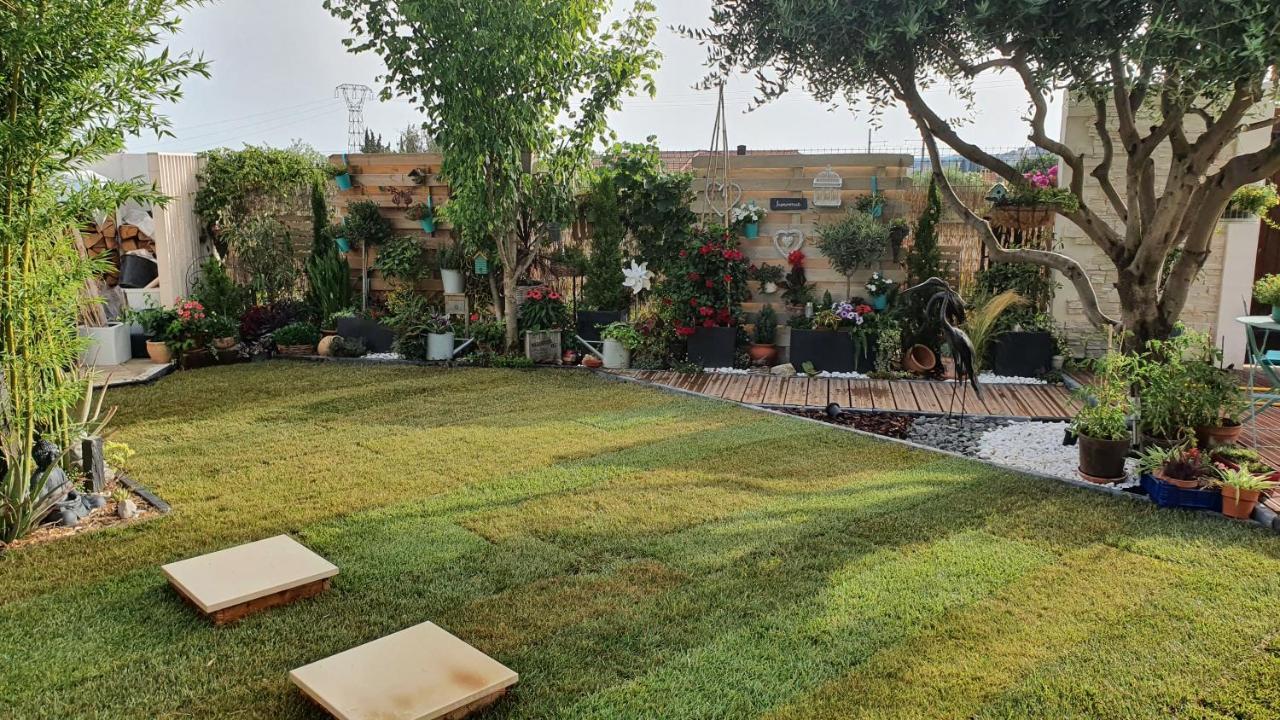 Bed and Breakfast Le Petit Coin De Provence Beaucaire  Exteriér fotografie